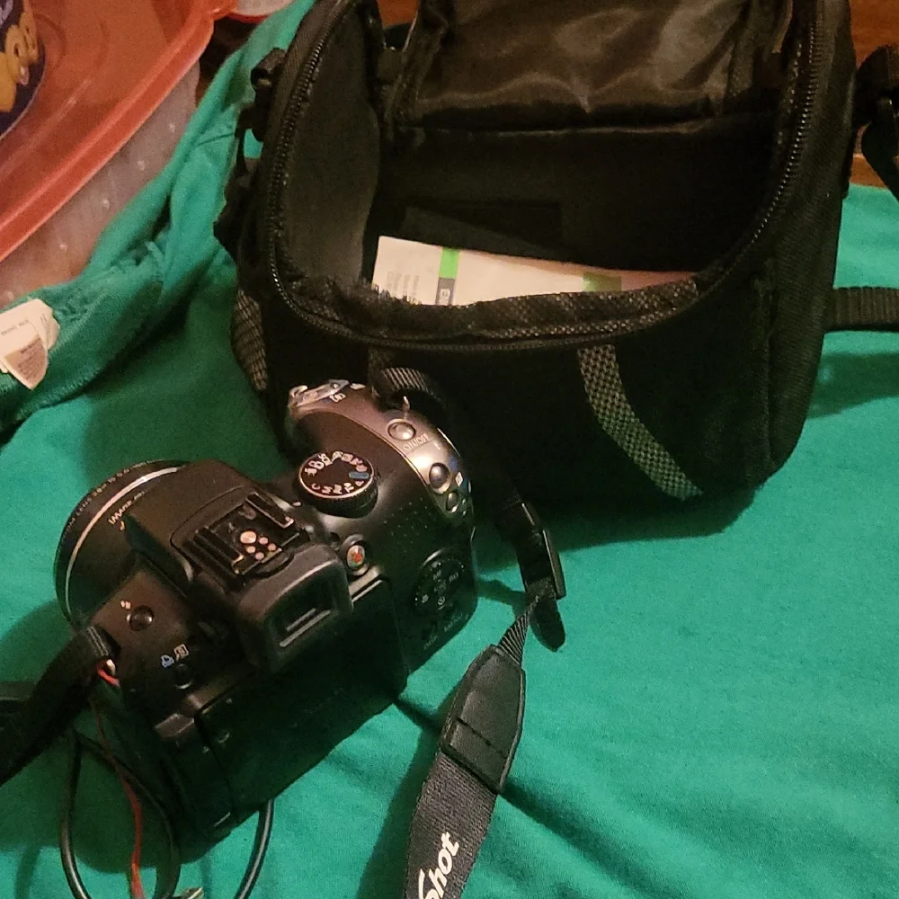 📸 Canon PowerShot SX20 IS — Retro Digital Classic (Perfect Condition!)